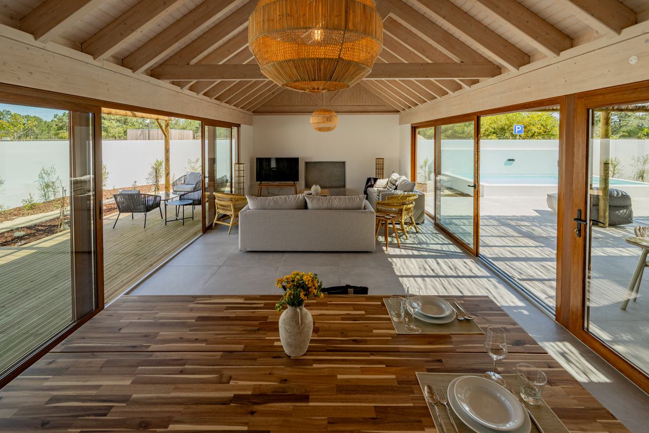 Sala de estar do Pestana comporta village residences, descubra estas Villas a 5 Minutos da Praia da Comporta