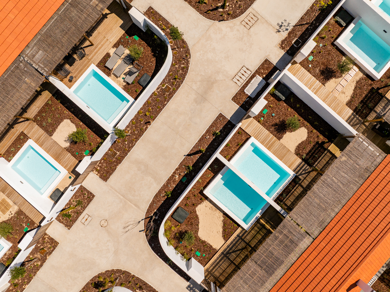 Vista aérea do Pestana comporta village residences, descubra estas Villas a 5 Minutos da Praia da Comporta